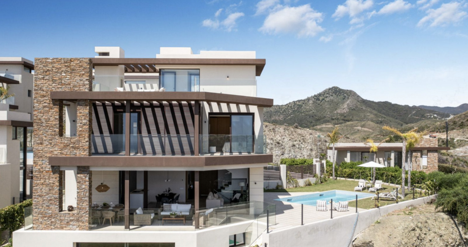 4 Bedroom Villa with Stunning Views